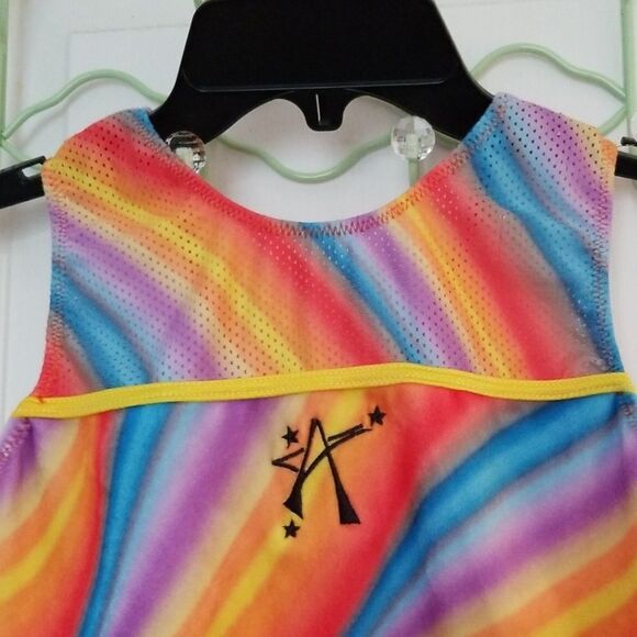 Cute rainbow leotard - Picture 3 of 7